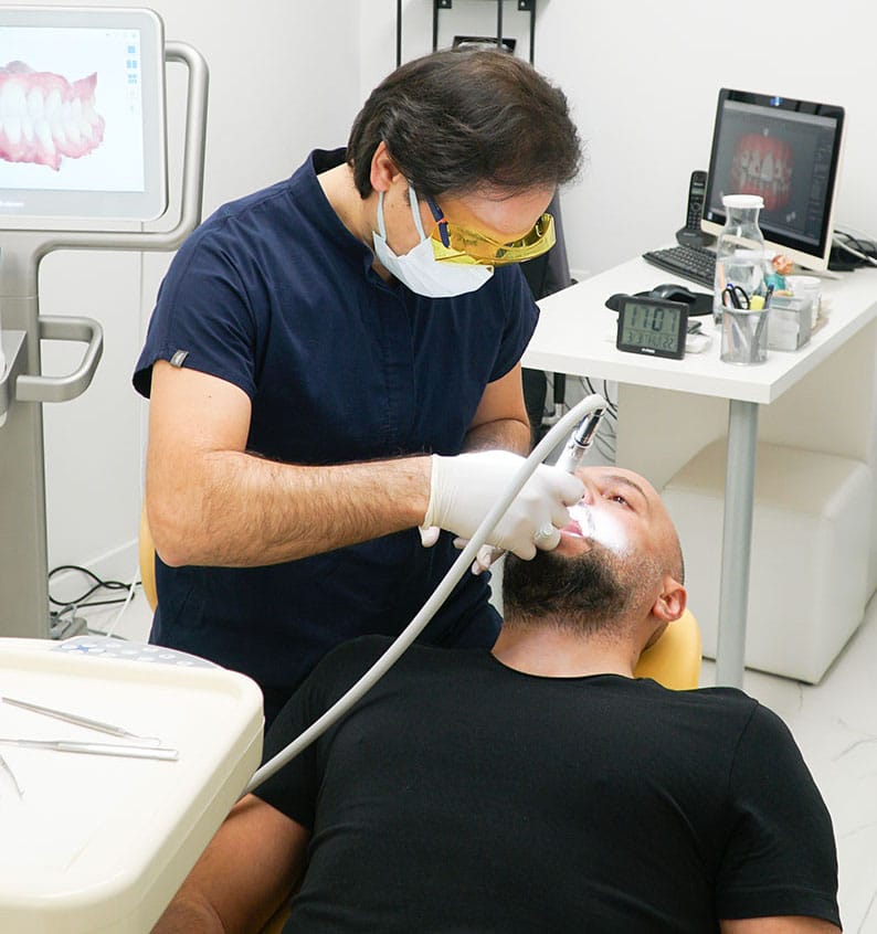 3334|https://ahmetaydemir.net/softdent/wp-content/uploads/2017/08/yetiskinlerde-ortodonti-1.jpg|full